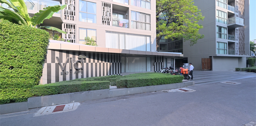 Condo in Bangkok, Thailand, 1 bedroom  № 185211