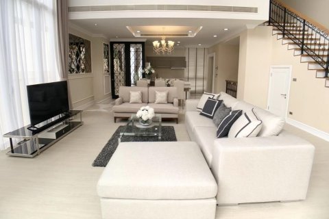 Maison à Watthana, Bangkok, Thaïlande 3 chambres № 156200 - photo 6