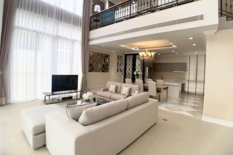 Maison à Watthana, Bangkok, Thaïlande 3 chambres № 156200 - photo 7