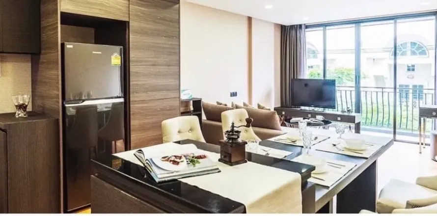 Condo in Pathum Wan, Bangkok, Thailand, 2 bedrooms  № 156201