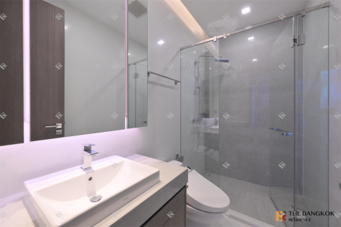 Condo in Bangkok, Thailand, 3 bedrooms  № 186401 - photo 5