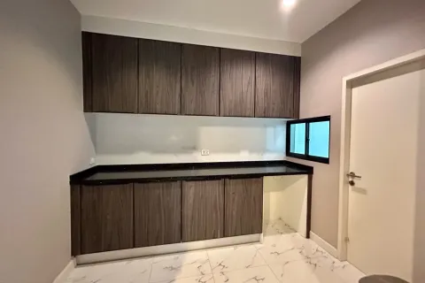 House in Bueng Kum, Bangkok, Thailand 4 bedrooms № 159307 - photo 13