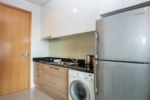 Studio in the Condo in Ratchathewi, Bangkok, Thailand  № 159305 - photo 2