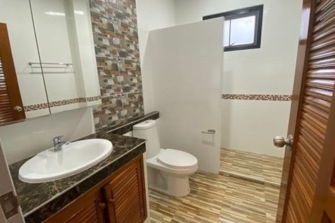 House in Pattaya, Thailand 3 bedrooms № 157773 - photo 15