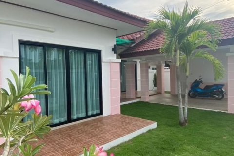 House in Pattaya, Thailand 3 bedrooms № 157773 - photo 8