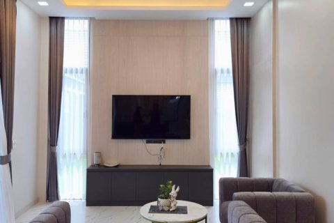 House in Pattaya, Thailand 3 bedrooms № 157777 - photo 7