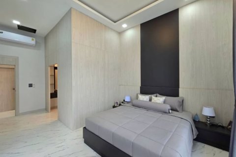 House in Pattaya, Thailand 3 bedrooms № 157777 - photo 14