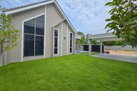 House in Pattaya, Thailand 3 bedrooms № 157777 - photo 1