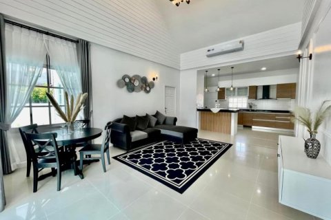 House in Pattaya, Thailand 3 bedrooms № 157774 - photo 11