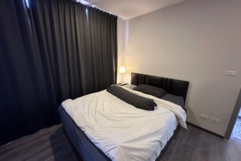 Condo à Bang Kapi, Bangkok, Thaïlande, 2 chambres  № 147279 - photo 1