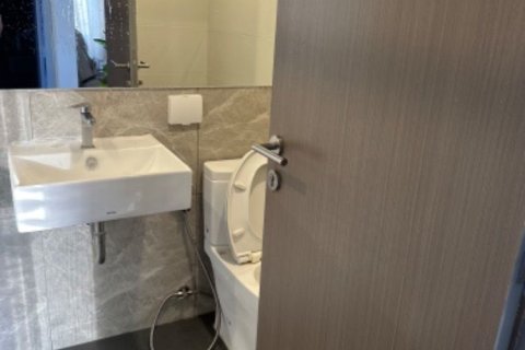 Condo à Bang Kapi, Bangkok, Thaïlande, 2 chambres  № 147279 - photo 8