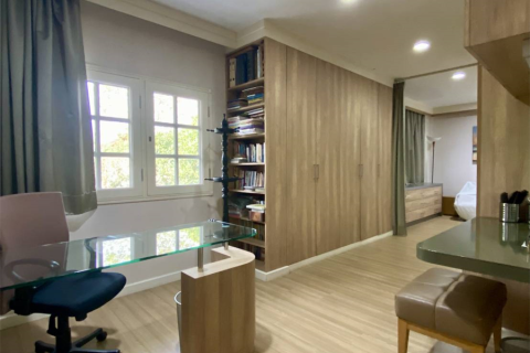 House in Bangkok, Thailand 5 bedrooms № 189493