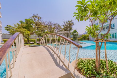 Condo in Hua Hin, Thailand, 2 bedrooms  № 168522 - photo 2