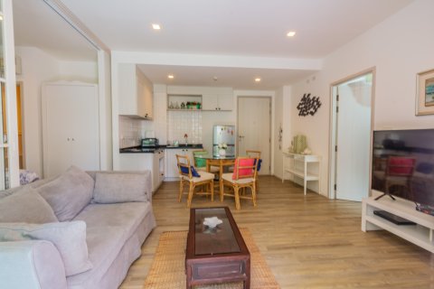 Condo in Hua Hin, Thailand, 2 bedrooms  № 168522 - photo 4
