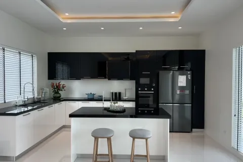 Villa in Hua Hin, Thailand 3 bedrooms № 160874 - photo 5