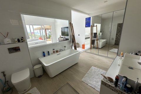 Villa in Ko Samui, Thailand 4 bedrooms № 160869 - photo 4