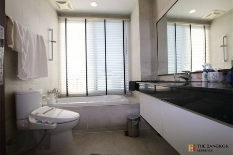 Condo in Bangkok, Thailand, 1 bedroom  № 186386 - photo 5