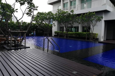 Condo in Bangkok, Thailand, 1 bedroom  № 186386 - photo 3