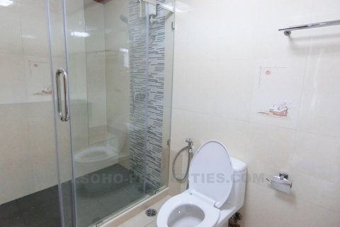 Кондоминиум с 3 спальнями в Бангкоке, Таиланд № 143806 - фото 8