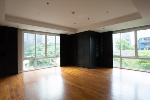 Кондоминиум с 4 спальнями в Бангкоке, Таиланд № 143808 - фото 1