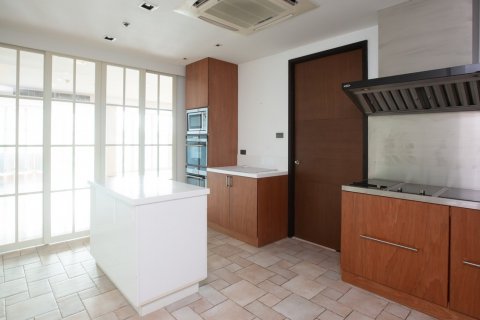 Кондоминиум с 4 спальнями в Бангкоке, Таиланд № 143808 - фото 20