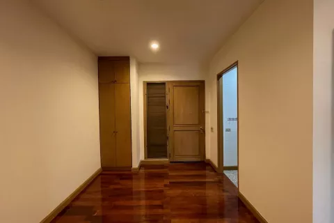 Кондоминиум с 2 спальнями в Кхлонг Сане, Бангкок, Таиланд № 137220 - фото 7