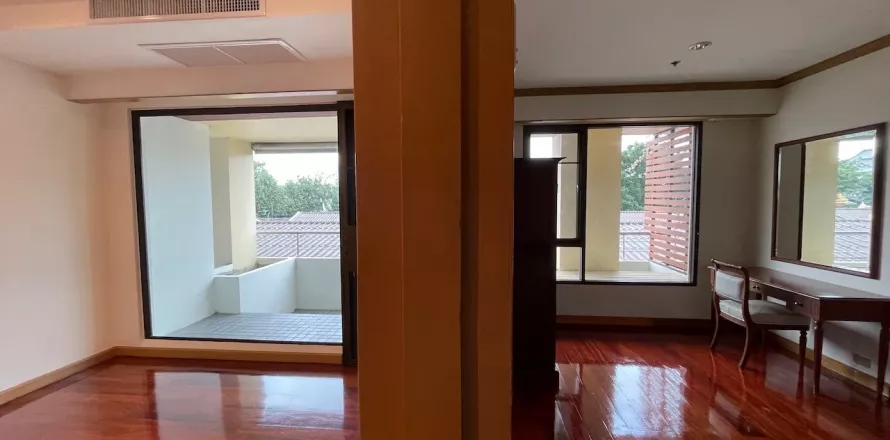 Кондоминиум с 2 спальнями в Кхлонг Сане, Бангкок, Таиланд № 137220