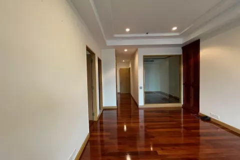 Кондоминиум с 2 спальнями в Кхлонг Сане, Бангкок, Таиланд № 137220 - фото 3