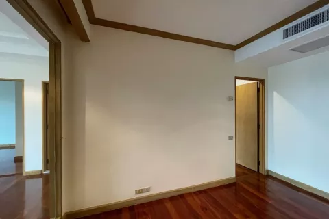 Кондоминиум с 2 спальнями в Кхлонг Сане, Бангкок, Таиланд № 137220 - фото 11