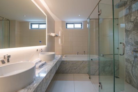 Condo in Phuket, Thailand, 2 bedrooms  № 137217 - photo 21