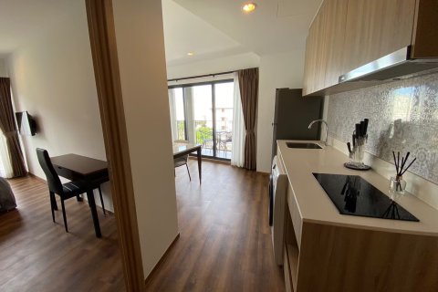 Condo in Hua Hin, Thailand, 2 bedrooms  № 168709 - photo 5