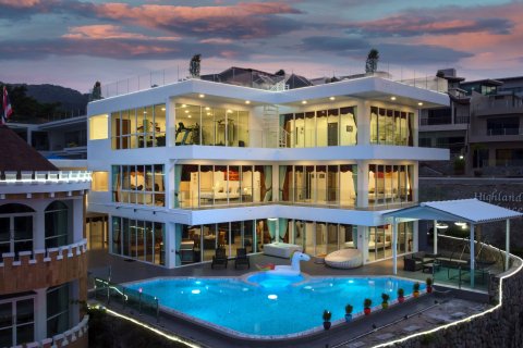 House in Kathu, Thailand 10 bedrooms № 158235