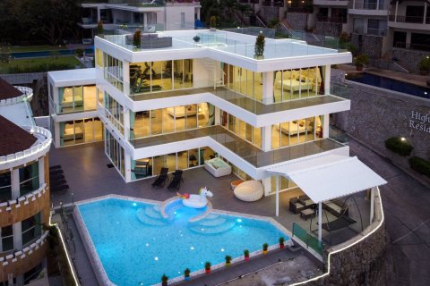 House in Kathu, Thailand 10 bedrooms № 158235 - photo 6