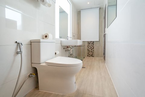 House in Kathu, Thailand 10 bedrooms № 158235 - photo 13