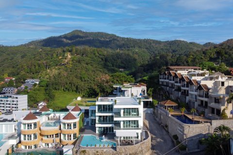 House in Kathu, Thailand 10 bedrooms № 158235 - photo 4