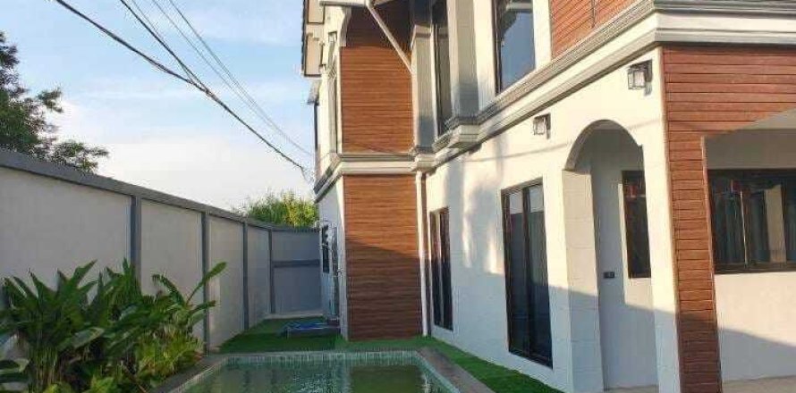 Дом в Паттайе, Таиланд с 5 спальнями  № 158240