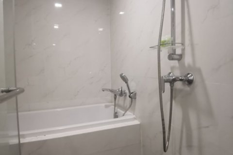 Studio dans le Condo à Sathon, Bangkok, Thaïlande  № 158237 - photo 14