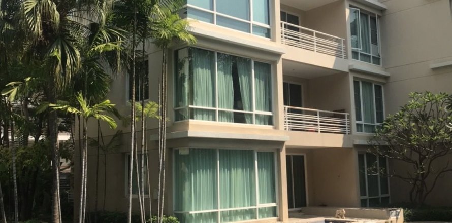 Кондоминиум с 3 спальнями в Хуа Хине, Таиланд № 158239