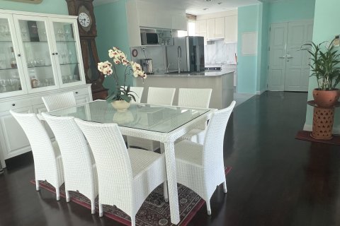 Кондоминиум с 3 спальнями в Хуа Хине, Таиланд № 158239 - фото 6