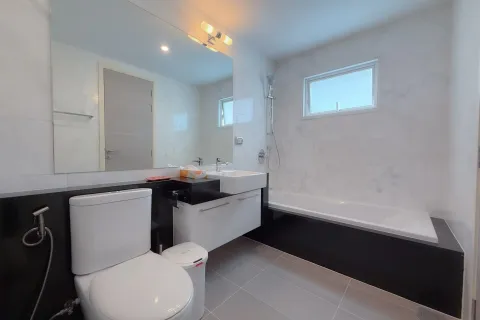 Condo à Yan Nawa, Bangkok, Thaïlande, 3 chambres  № 160232 - photo 5