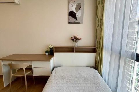 Condo in Bangkok, Thailand, 2 bedrooms  № 161987 - photo 3