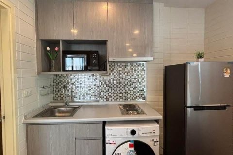 Condo in Bangkok, Thailand, 2 bedrooms  № 161987 - photo 4