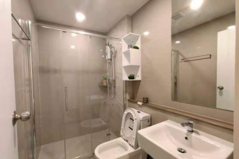 Condo à Suan Luang, Bangkok, Thaïlande, 2 chambres № 161984 - photo 9