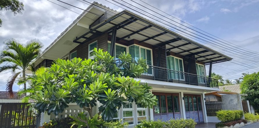 House in Hua Hin, Thailand 6 bedrooms № 139116