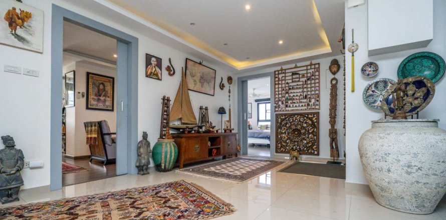 Кондоминиум с 3 спальнями в Чиангмае, Таиланд № 160034