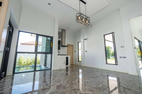 Дом в Чиангмае, Таиланд с 3 спальнями  № 160031 - фото 12