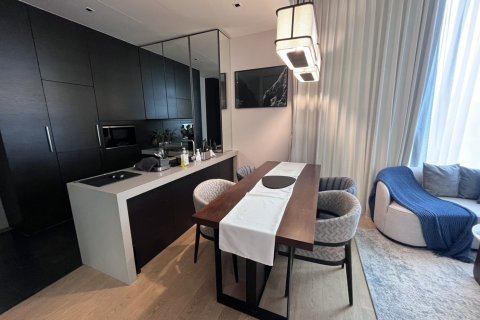 Condo in Pathum Wan, Bangkok, Thailand, 2 bedrooms  № 158638 - photo 2