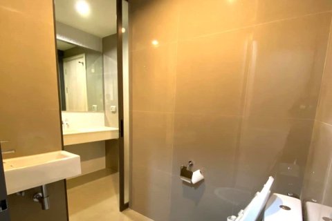 Studio in the Condo in Khlong Toei, Bangkok, Thailand  № 158639 - photo 5