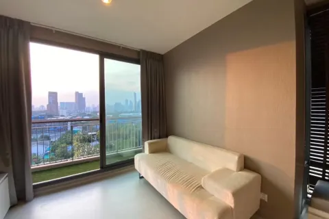 Studio in the Condo in Khlong Toei, Bangkok, Thailand  № 158639 - photo 3