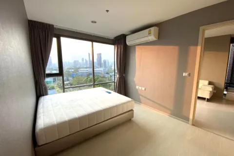 Studio in the Condo in Khlong Toei, Bangkok, Thailand  № 158639 - photo 4